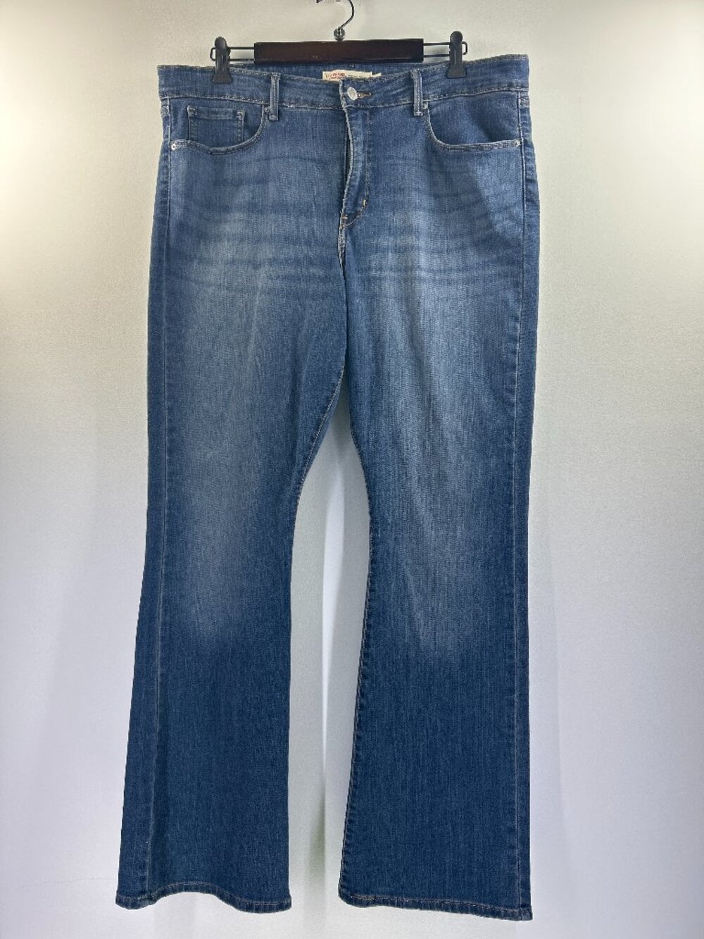 Levi Strauss Signature Mid Rise Bootcut Jeans Size 18